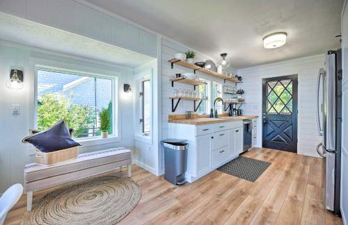 Modern Lake Michigan Home with 3 Lakefront Decks! - Foto 8