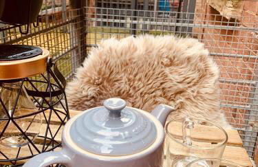 The Fifth Quarters, Grade II Listed Apartment, The Lace Market, NG1, City Centre, Nottingham, Sleeps 4 - Photo 28