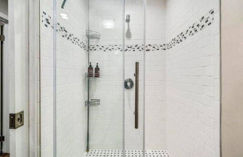 The Village Inn by Dakota Gal Digs - Foto 24