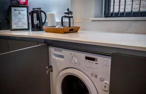 Super King Penthouse Minutes from Arndale Centre - Pass the Keys - Foto 11