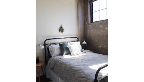 City Loft w/ View of Gay St - Foto 4