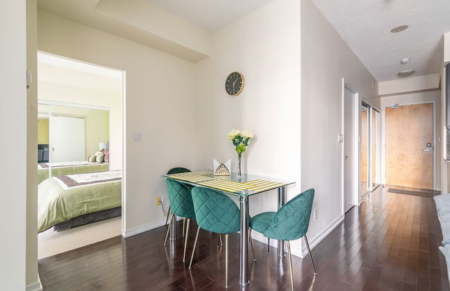 Maple Leaf Square - Photo 72