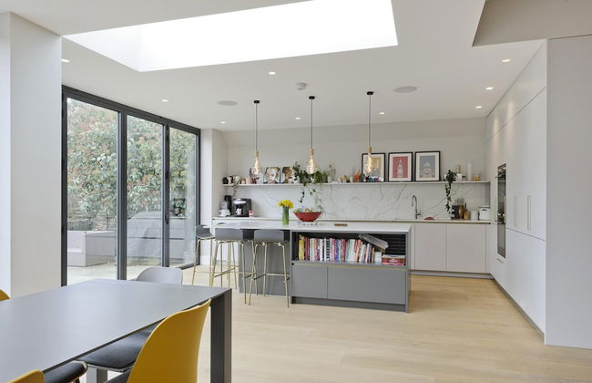 Wonderful Family Home With Garden Near Twickenham by Underthedoormat - Foto 22