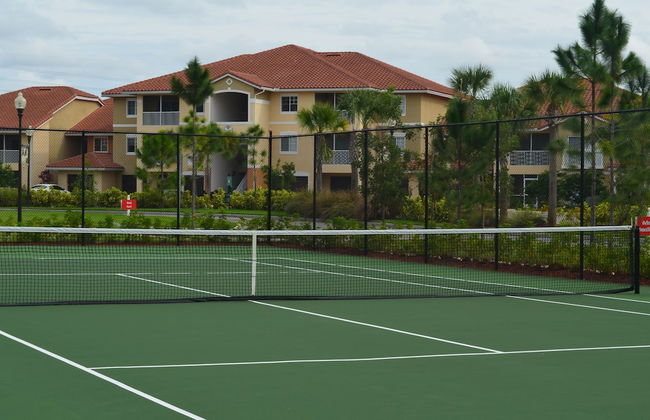 Fort Myers Luxury Vacation Condo - Photo 26