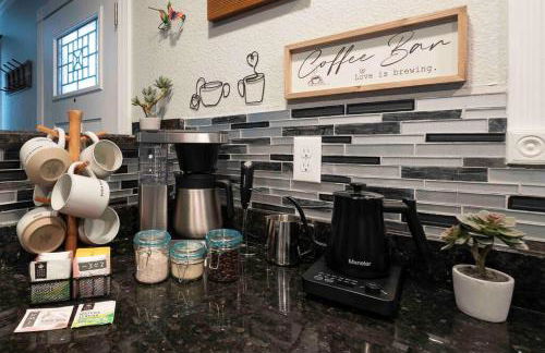 The Hummingbird House, Sauna & Mountain Views! - Foto 58