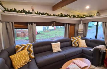 Unique Caravan with Outdoor Space - Foto 33