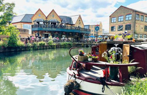 Luxury Canal-side Apartment, Hemel Hempstead, Free parking, Perfect for Contractors - Foto 42