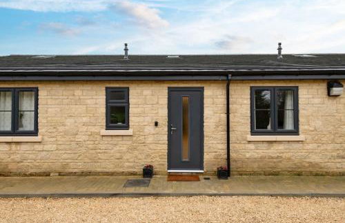 Goodwood - Modern Stay in Cotswolds with Hot Tub - Foto 7