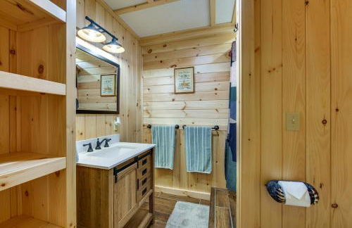Hike, Ski and Swim Luxury Cabin on Silver Lake! - Foto 24