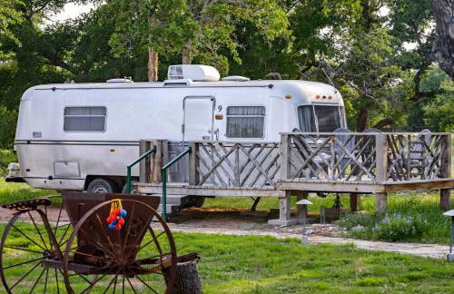 Fabulous Cozy Airstream Perfect for a Small Family Unique Escape in Texas - Foto 12