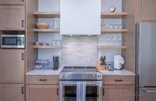 Galena Spring Escape - Hot Tub & Cozy Nights - Foto 23