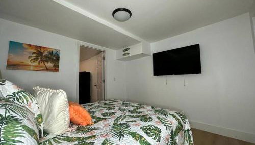 Sleeps 3, Casa Tropical in Miami - Foto 4