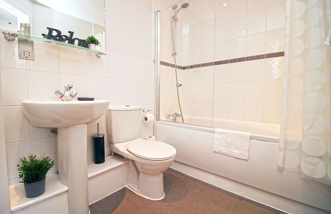 Bristol City Centre - 2 Bedroom Apartment - Marsh House - Photo 7