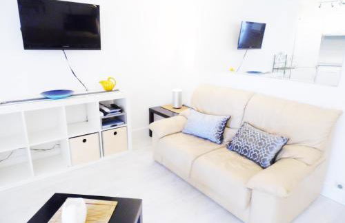 CANNES plage 2mn/45m2/vue mer/inernet/clim/parking privé - Photo 14