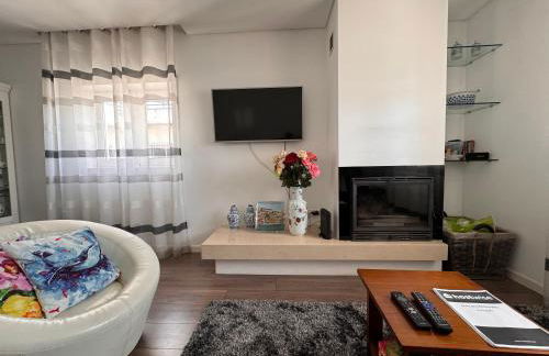 Moradia alegre no centro da Vila da Tocha. - Foto 6