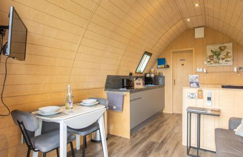 Ashberry Glamping Pod - Photo 6
