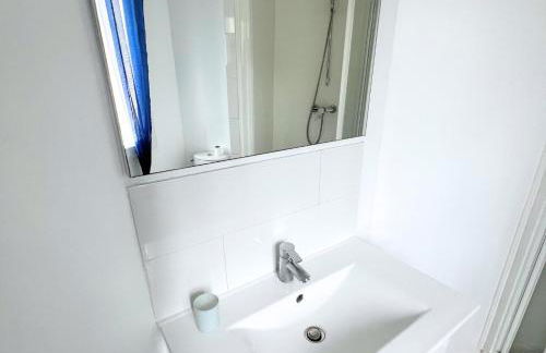 NEW 2 bedroom House 15mins from Paris by Train - Foto 23