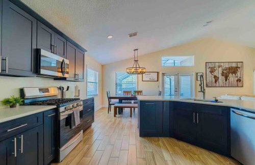 Spacious Home - Heated LED Pool & Ping Pong - Foto 11