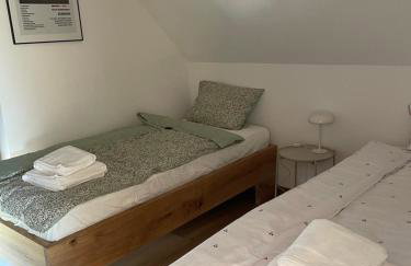 Rumiane pola - stodoła na Mazurach z widokiem na jezioro - Foto 49