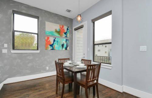 Skyline Views - Sleeps 10 Home Near Downtown - Photo 26