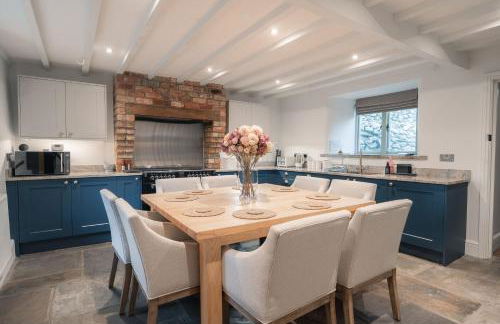 The Farmhouse - Photo 40