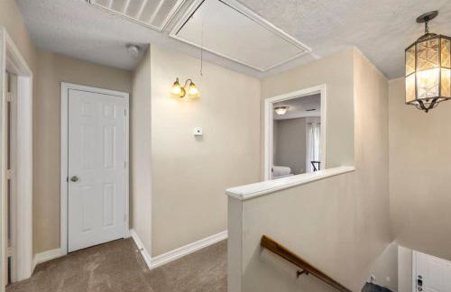 Modern Montrose Townhome Sleeps 10 Walk to Dining & Downtown - Foto 18