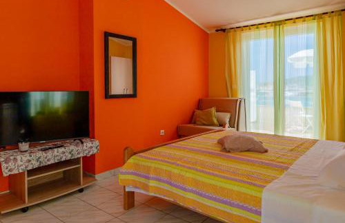 Apartments Mikulić - Photo 9