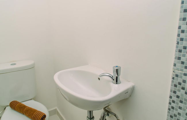 Comfy Studio Apartment At Aeropolis Residence - Foto 8