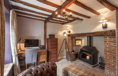 Three Little Pigs Luxury Cottage - Photo 46