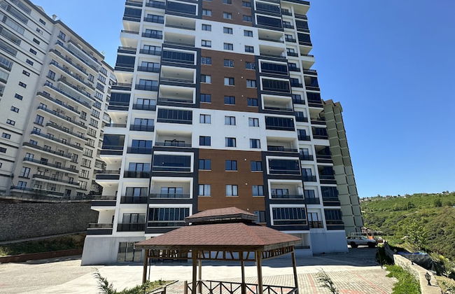 Dogukan Hom - Foto 1