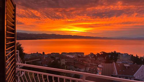 The Best View Apartment - Photo 2