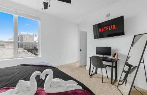 Upscale 2BR Near Regions Field n Park - Foto 14