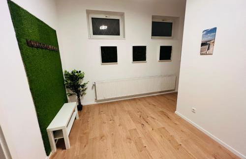 Big Apartment l 18 Beds l Free Parking l WiFi l - Photo 10