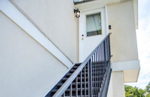 Bright & Stylish 2-Bedroom Near Downtown Mobile Free Parking - Foto 12