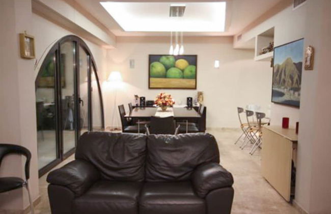 David Village with Pool & Patio - Foto 10