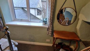 Super Lake District Cottage in Heart of Kendal 3 Double Beds - Foto 4