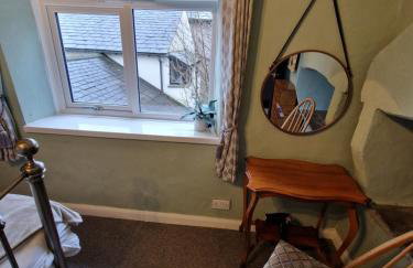 Super Lake District Cottage in Heart of Kendal 3 Double Beds - Foto 4