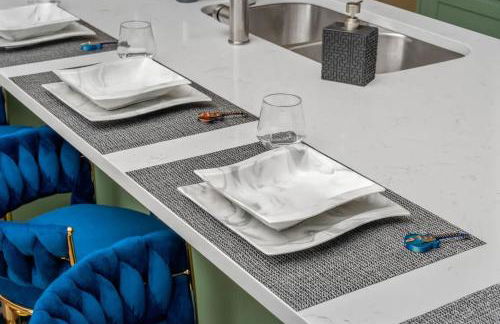 Chic Oasis 2 miles from DT - Pool table - B-Dashy - Foto 15