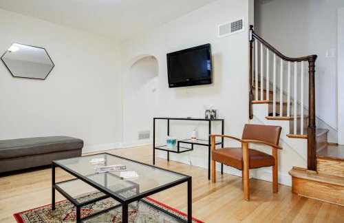Pentagon City Homestay Parking available - Foto 10