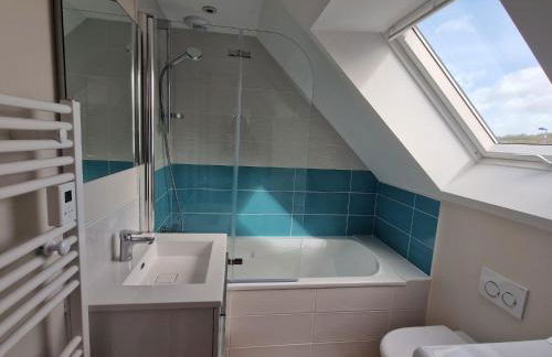 Charming Breton Holiday Home Right by the sea - Photo 33