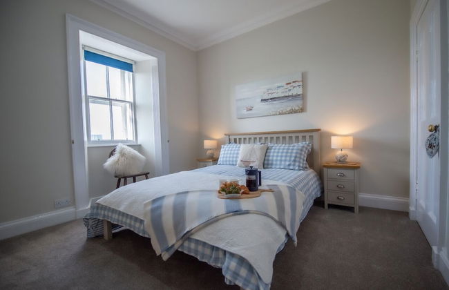 Covesea Lighthouse Cottages - Photo 2