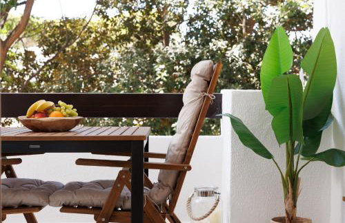 MARBELLA BANUS SUITES - Banús - Medina Garden - Brand New 1BR - 1BA - Outdoor Terrace - Bright & Modern - Pool - Steps from Puerto Banús Marina - Walk to El Corte Ing Luxury Shopping Mall - Photo 23