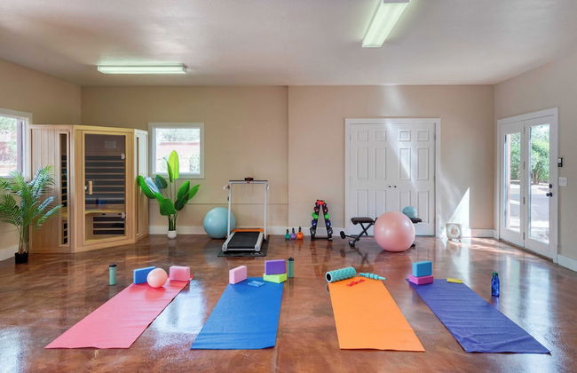 Mystic Sunset by Avantstay Thunder Mountain View + Pool, Driving Range, Casita - Photo 64