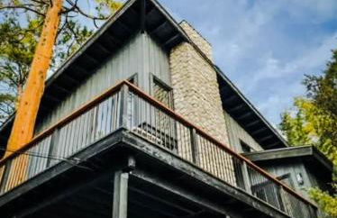 Haven at Cedar Haus Luxury 1BR Escape w Hot Tub EV Charger Gourmet Kitchen Fully Fenced Yard Dogs OK - Foto 51