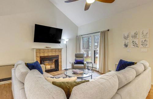 11 Miles to Saratoga Race Course Upstate Retreat! - Foto 10