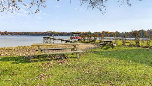 Lakefront Vacation Rental, 13 Mi to South Haven! - Foto 2