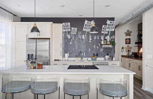 The Bentley Condotel, Heart of Walkers Point with Garage, Yard - Foto 17