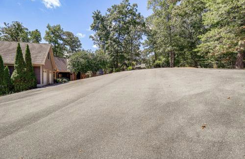 Spacious Home with Hiking Trail Access in Bristol! - Foto 43