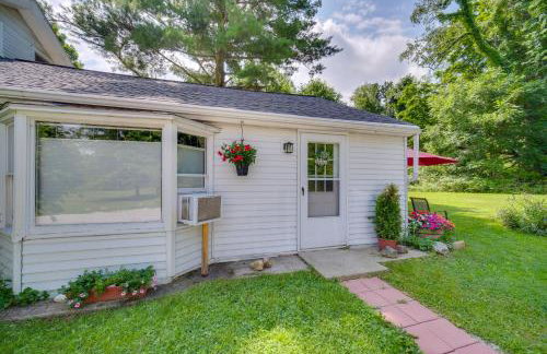 Chagrin Falls Home about 2 Mi to Town! - Foto 3