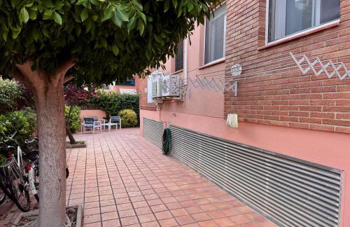 Ideal para familias con jardín privado, piscina y playa a 2 min - Photo 17